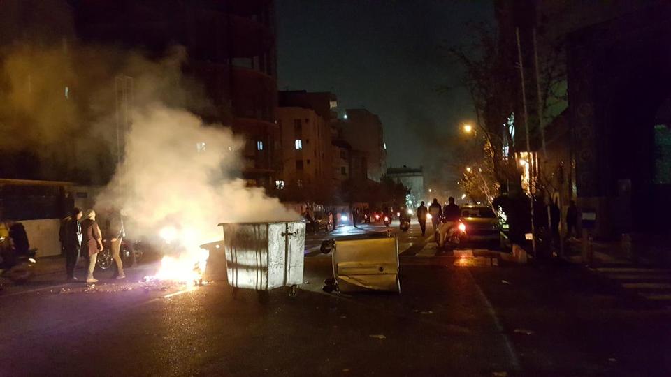 24774_IRN-01012018-Iranprotests_1514790151451.jpeg