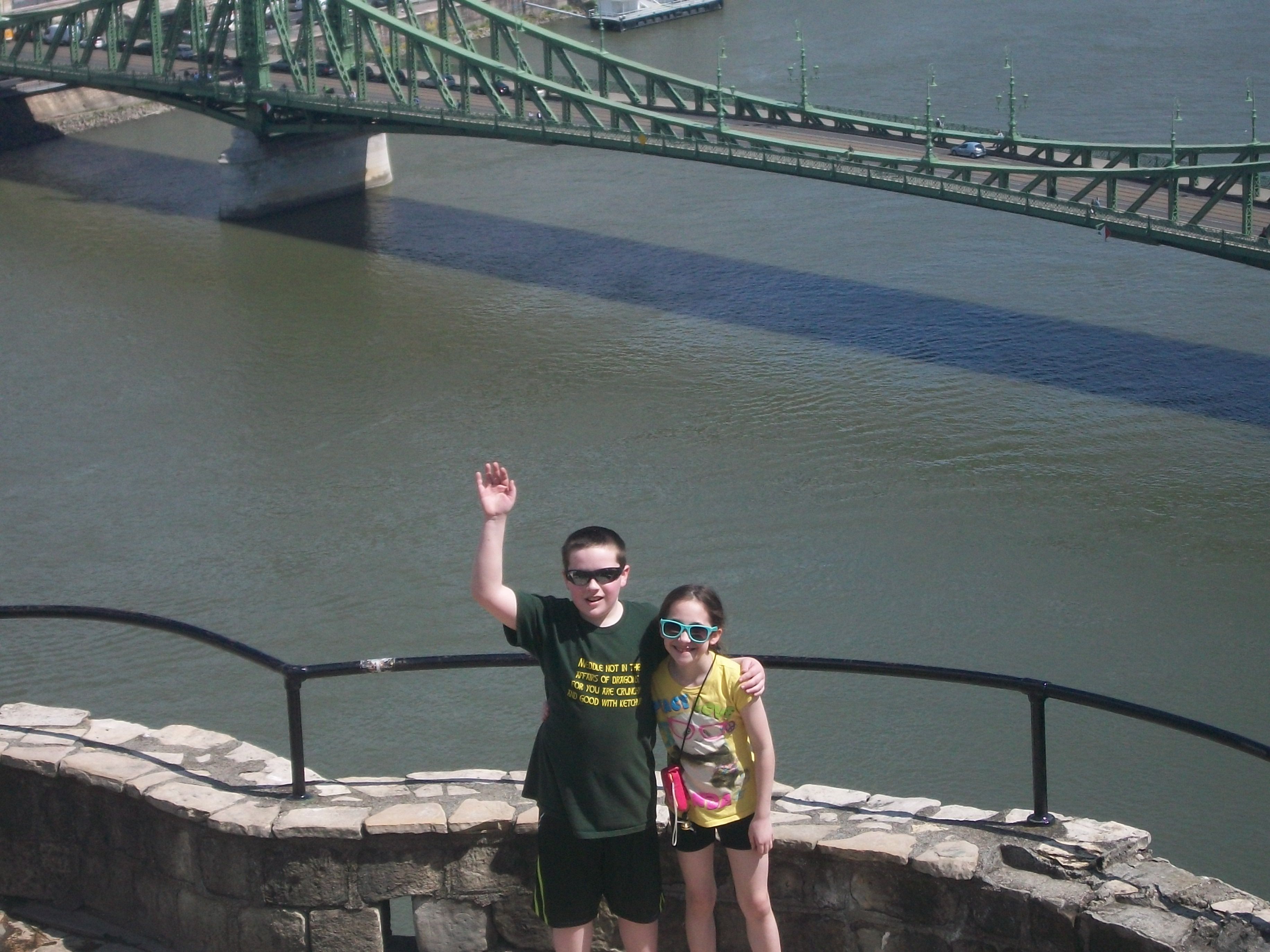 chain bridge budapest