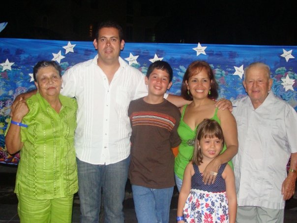 mi family.jpg