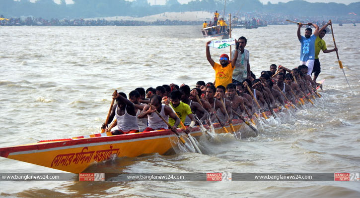 Sirajganj-Boat-Race-bg20170907185122.jpg