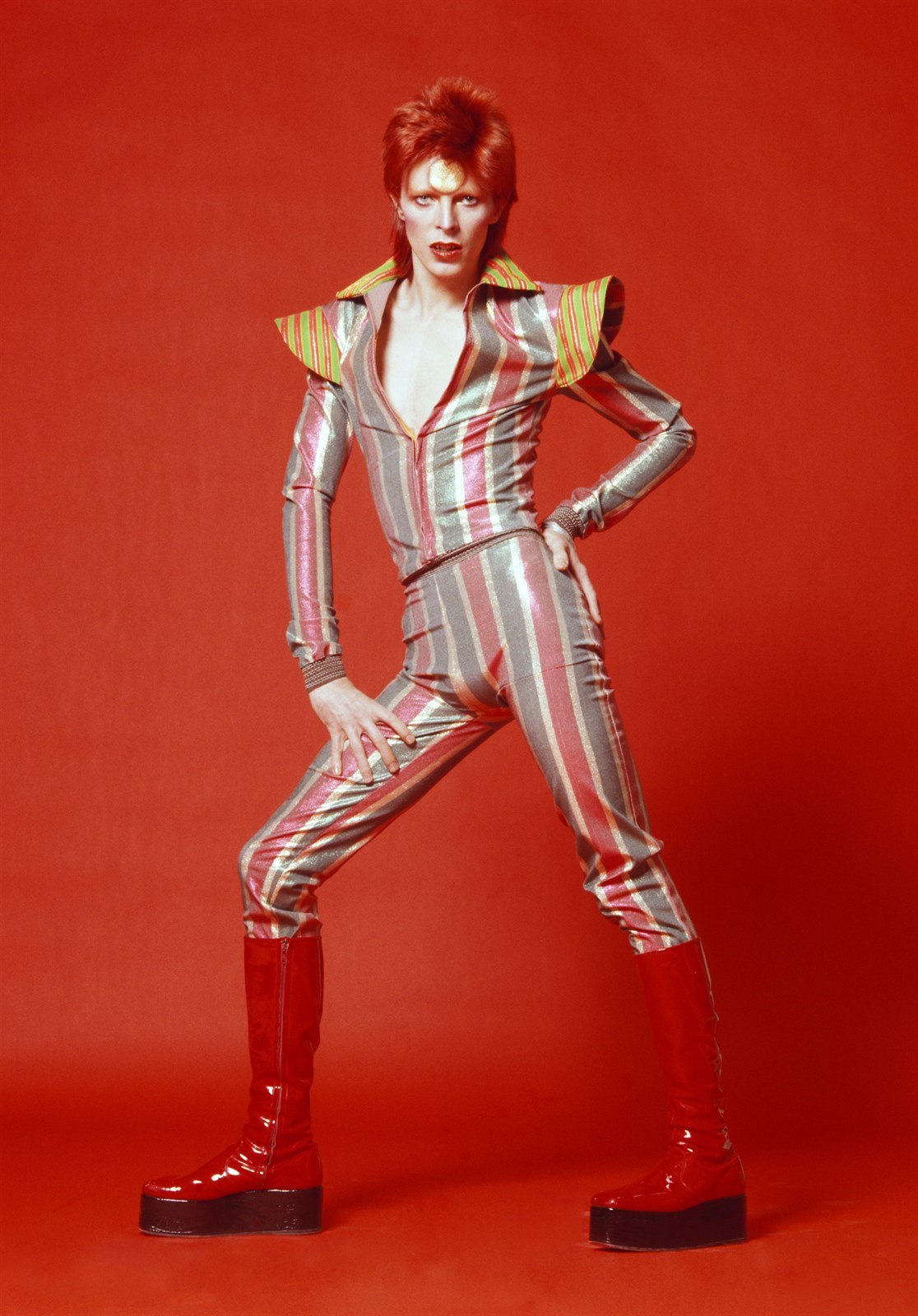 BEZ6bec9f_11DavidBowie1973bySukita.jpg