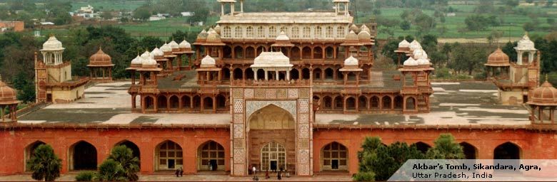 1509357342_akbar_tomb.jpg