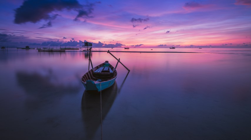 sunrise-phu-quoc-island-ocean (Small).jpg