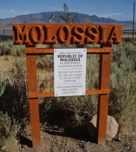 Molossia_-_Border_with_United_States-268x300.jpg