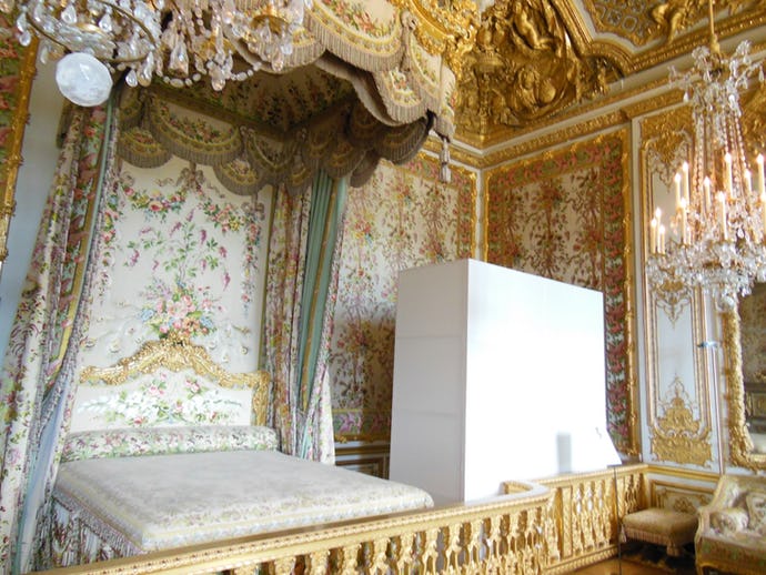 Queen Elizabeth Ii S Bedroom Buckingham Palace Steemit