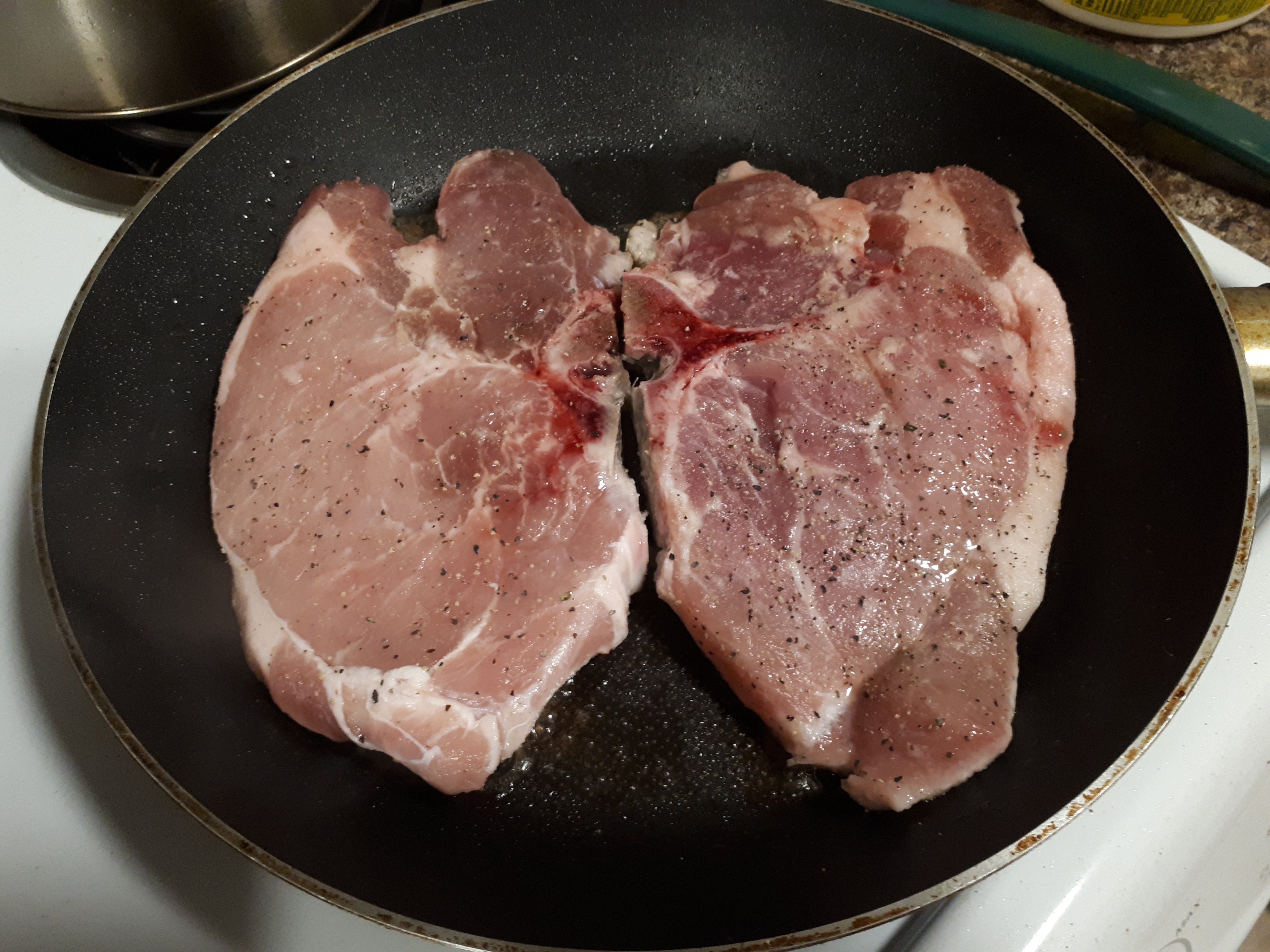 🍖 11 Delicious PHOTOS ! Pan Fried Pork Chops In Olive Oil !🍖 — Steemit