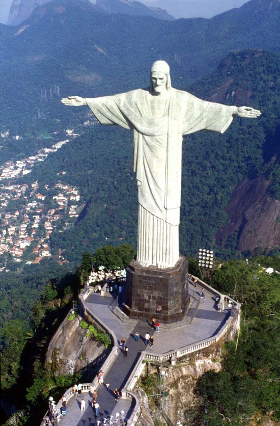 5fdcd52d1801e7bd122876bbd8560c9b--jesus-christ-christ-the-redeemer-statue.jpg