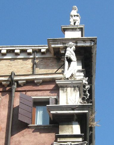 Building detail.jpg