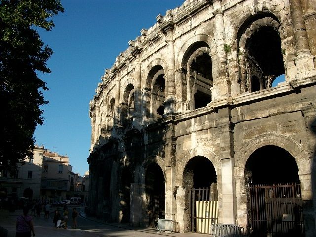 nimes.JPG