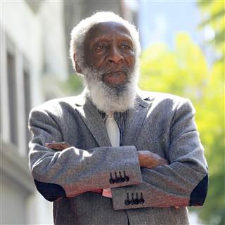 dick gregory.jpg