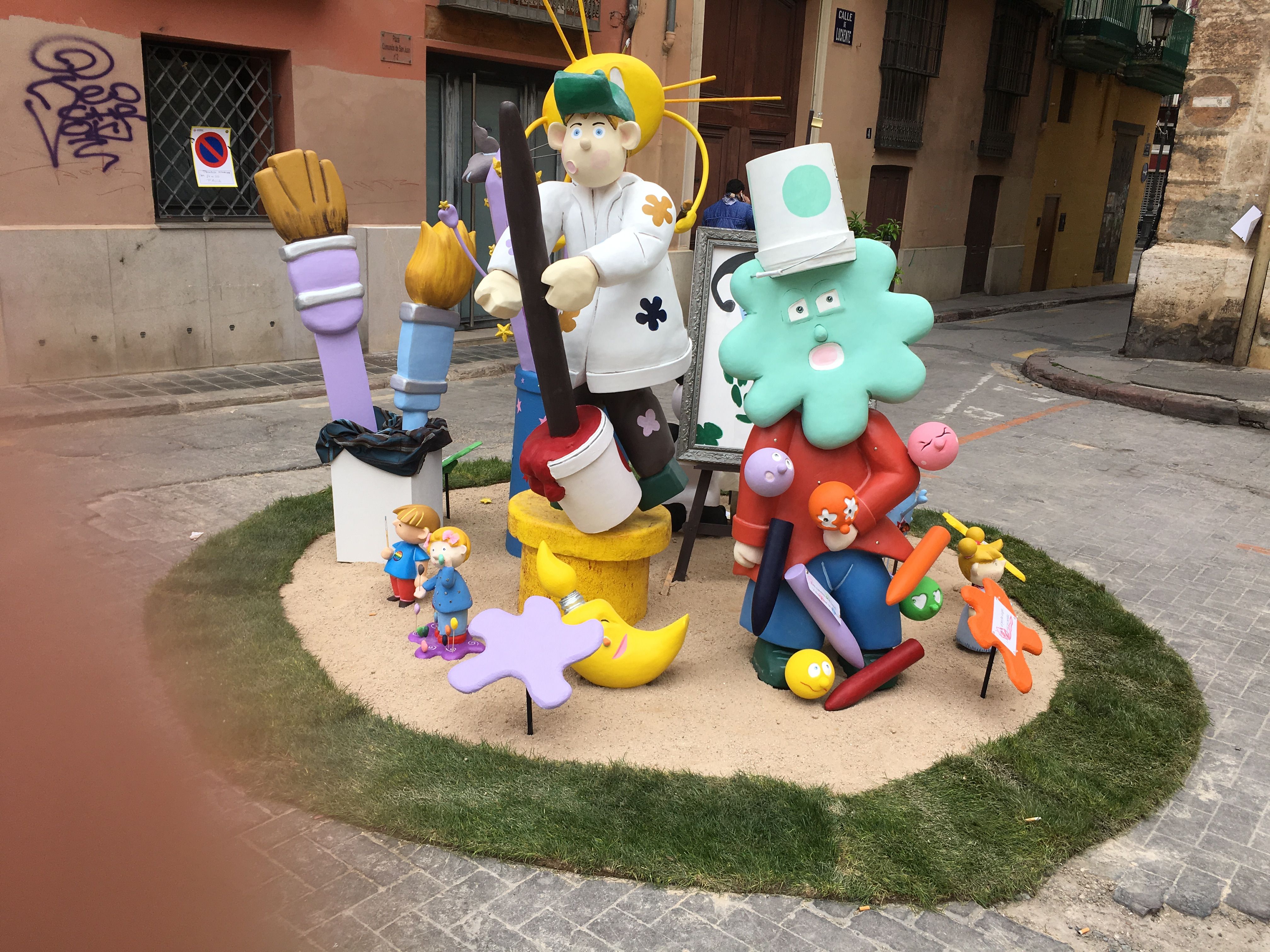 valencia-fallas-small-group.JPG