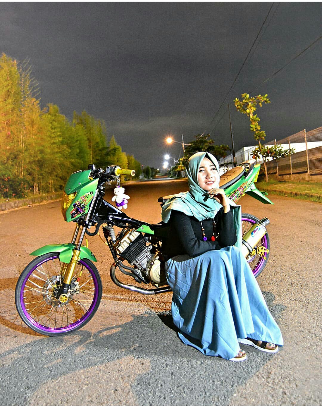 Modifikasi Motor Bersama Cwek Cantik Berkerudung Steemit