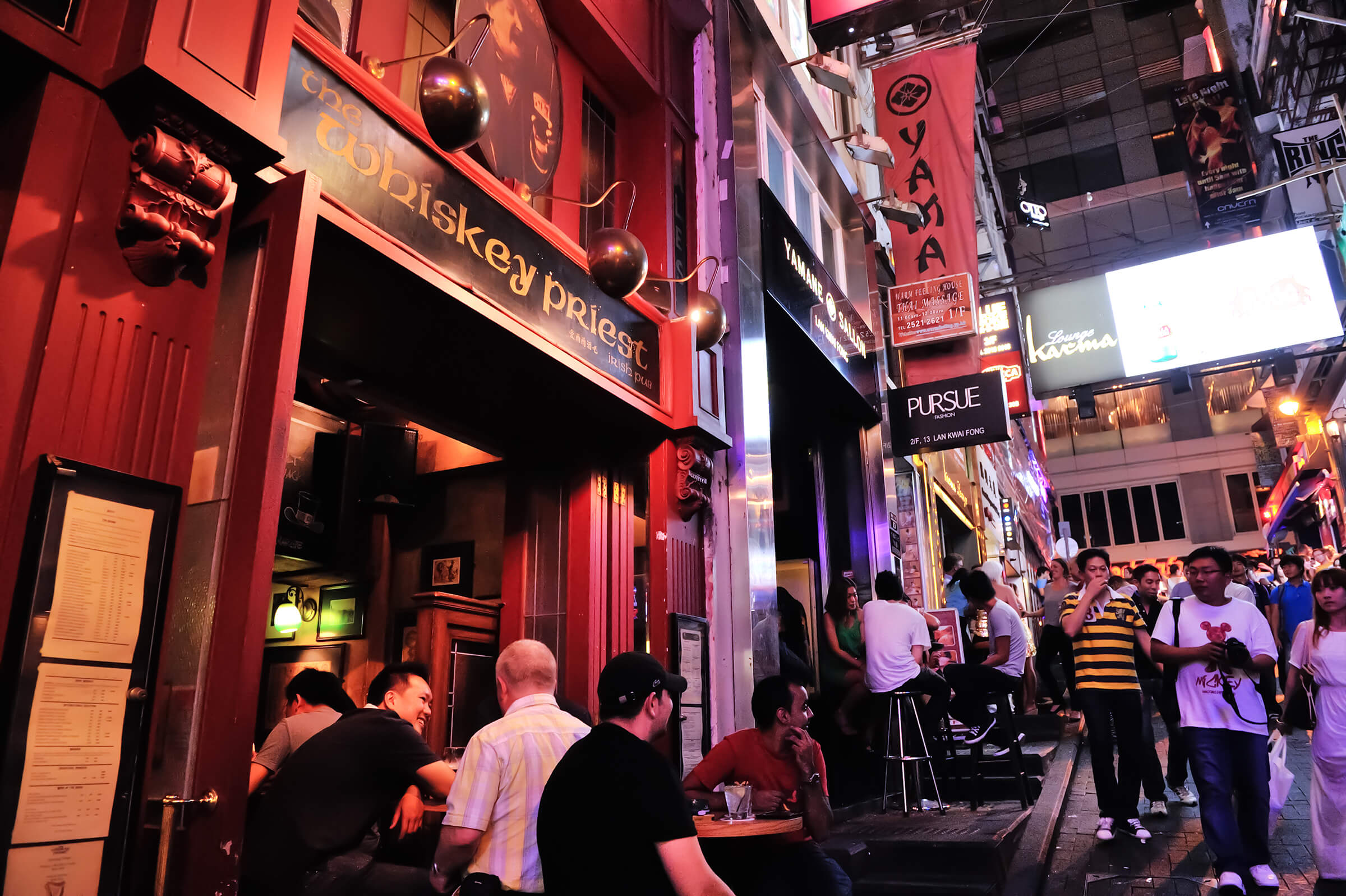 lan_kwai_fong_street_view.jpg