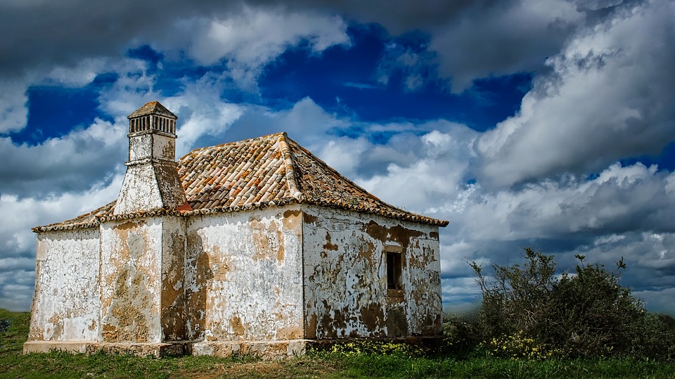 ancientbuilding-ddzphoto.jpg