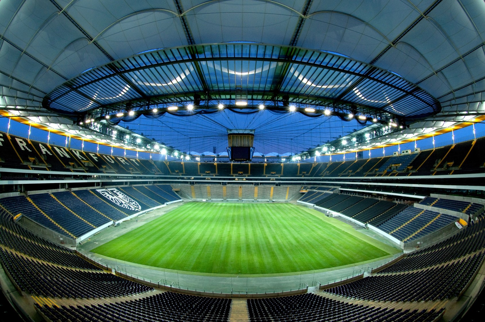 Stadion_Commerzbank_Arena_Frankfurt.jpg