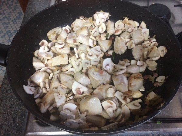 Browned Chicken and Mushrooms.jpg