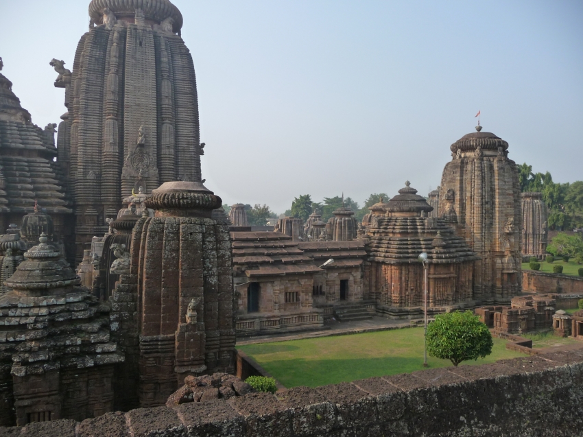 Lingaraj-Temple.jpg