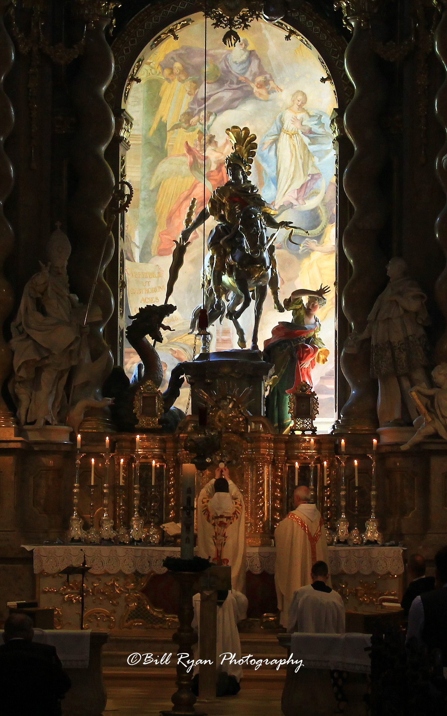 Celebrating mass - IMG_9729.jpg
