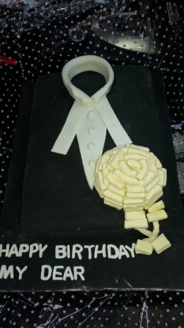 PrettyMuffin - Customized birthday cake for a lawyer !!... | Facebook