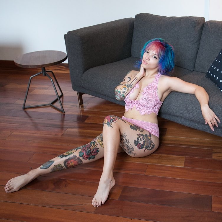 Also known as Lua Stardust on Facebook and Patreon, Lua Suicide is an alter...