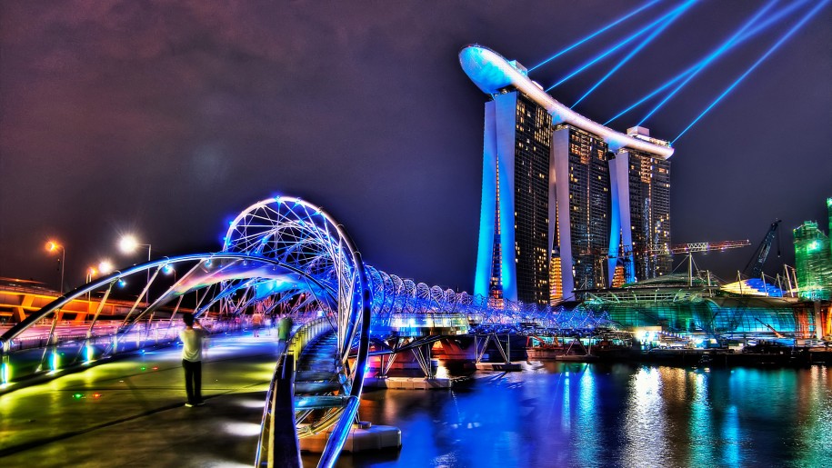 Singapore-Bridges-Skyscrapers-Marina-Bay-Sands-Hotel-wallpaper-Hd-915x515.jpg