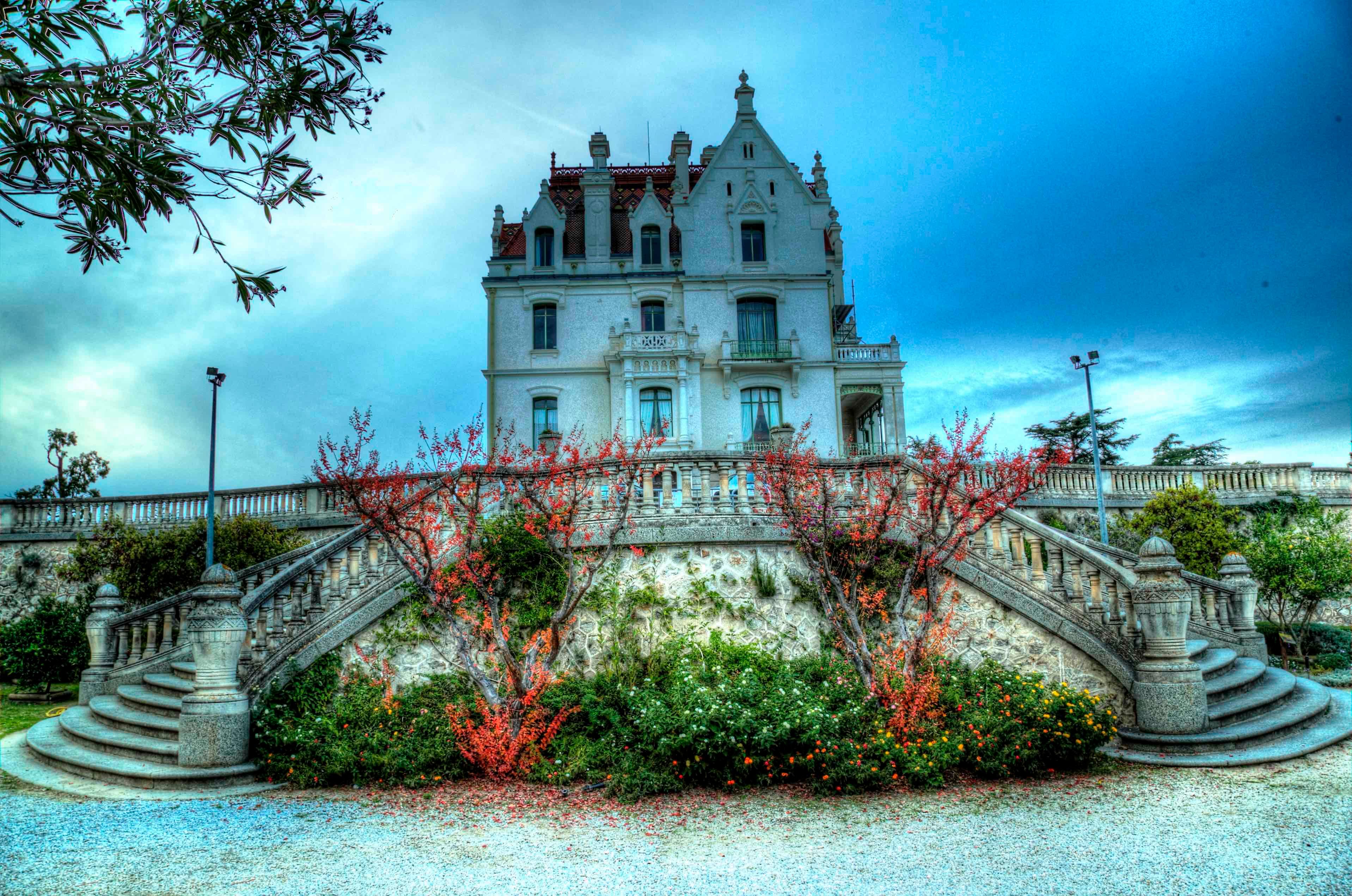 chateau.jpg