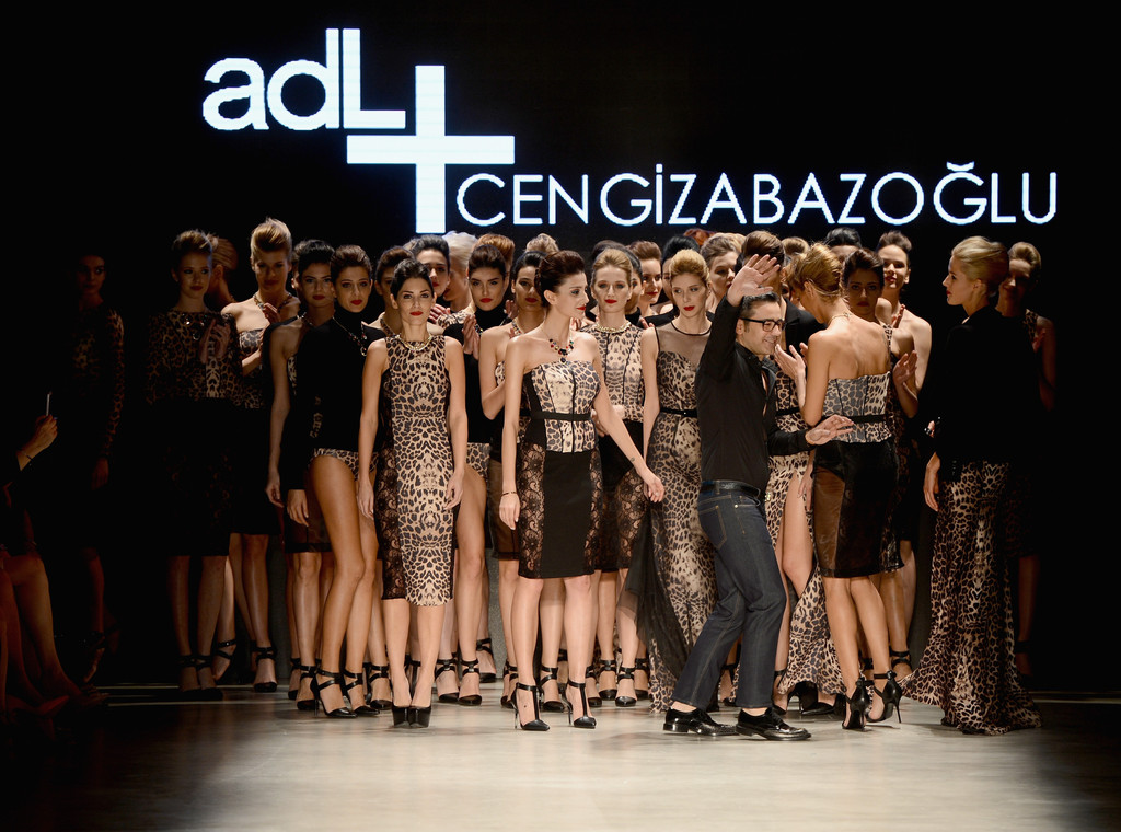 Adl+Cengiz+Abazoglu+Runway+MBFWI+F+W+2013+D5O6QDPR5b4x.jpg