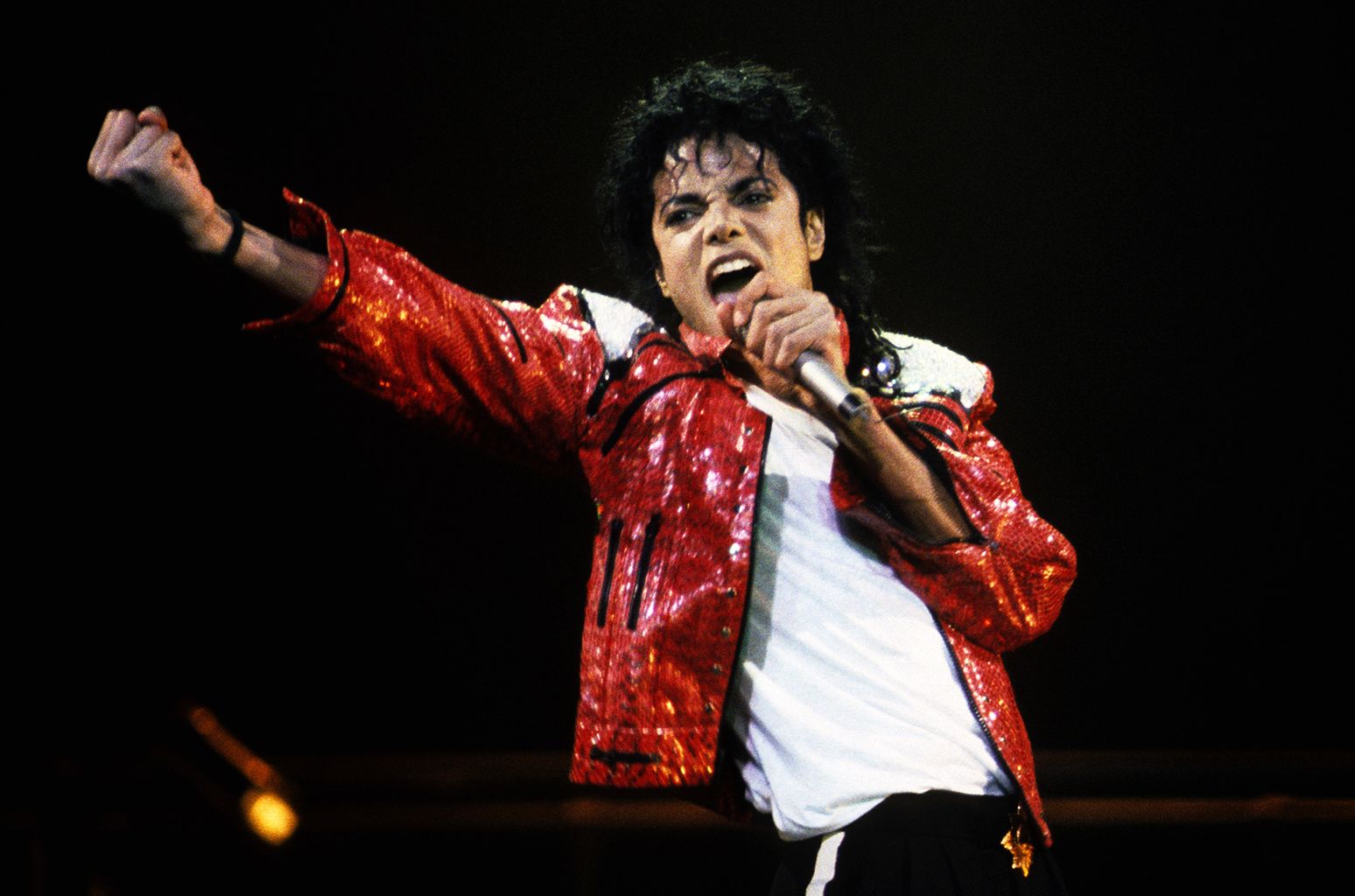 michael-jackson-performance-1986-billboard-1548.jpg