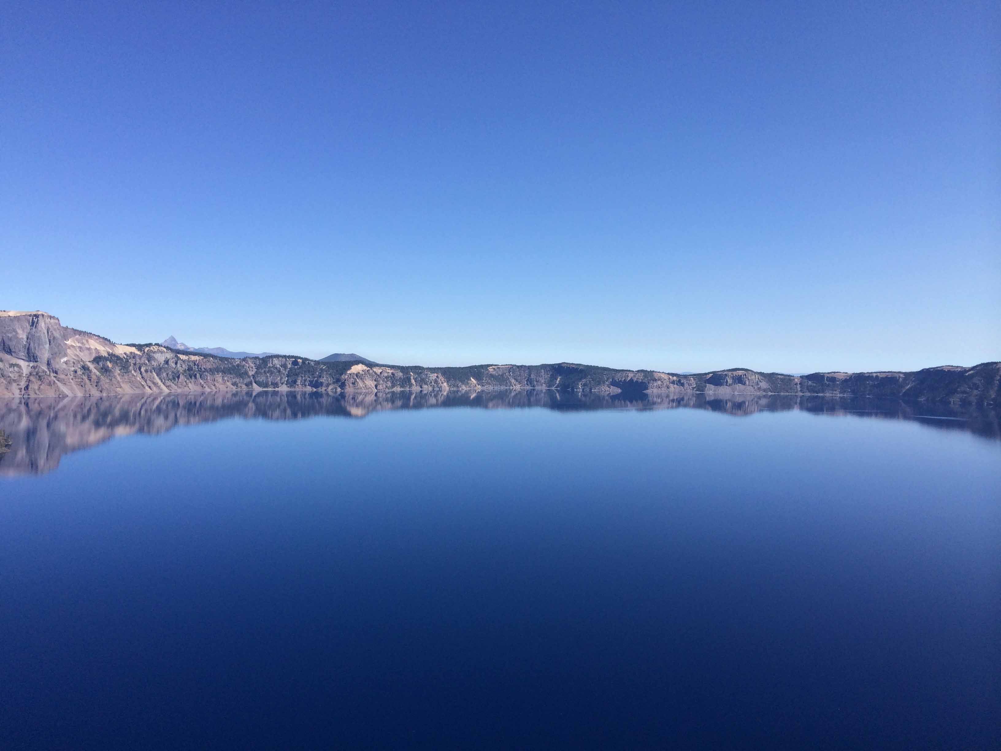 Crater_Lake.jpg