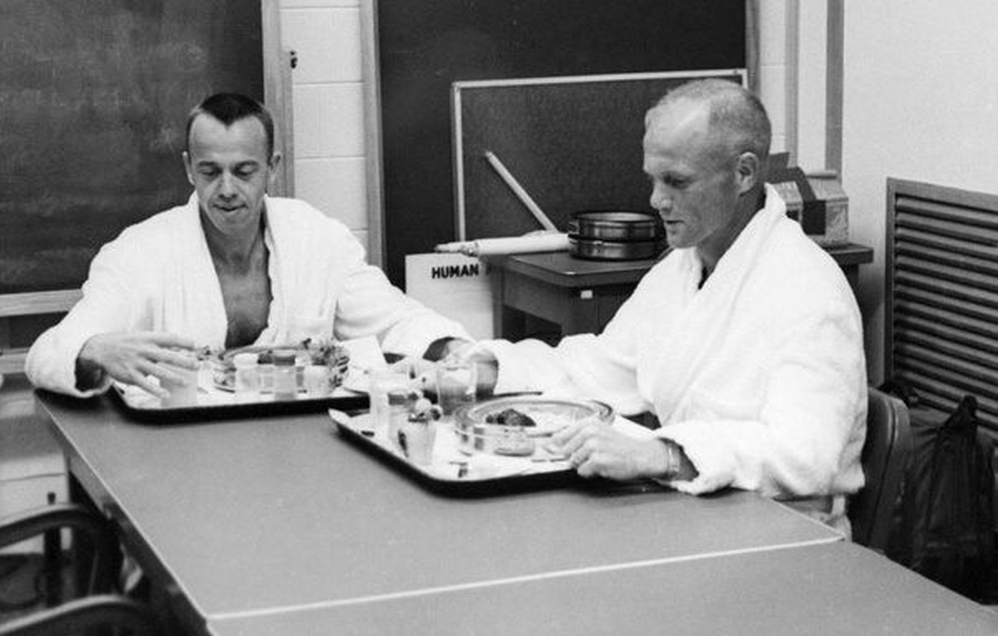 astronaut breakfast_1000px.jpg