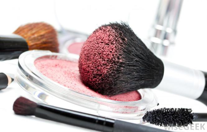 makeup-brush-with-pink-powder.jpg