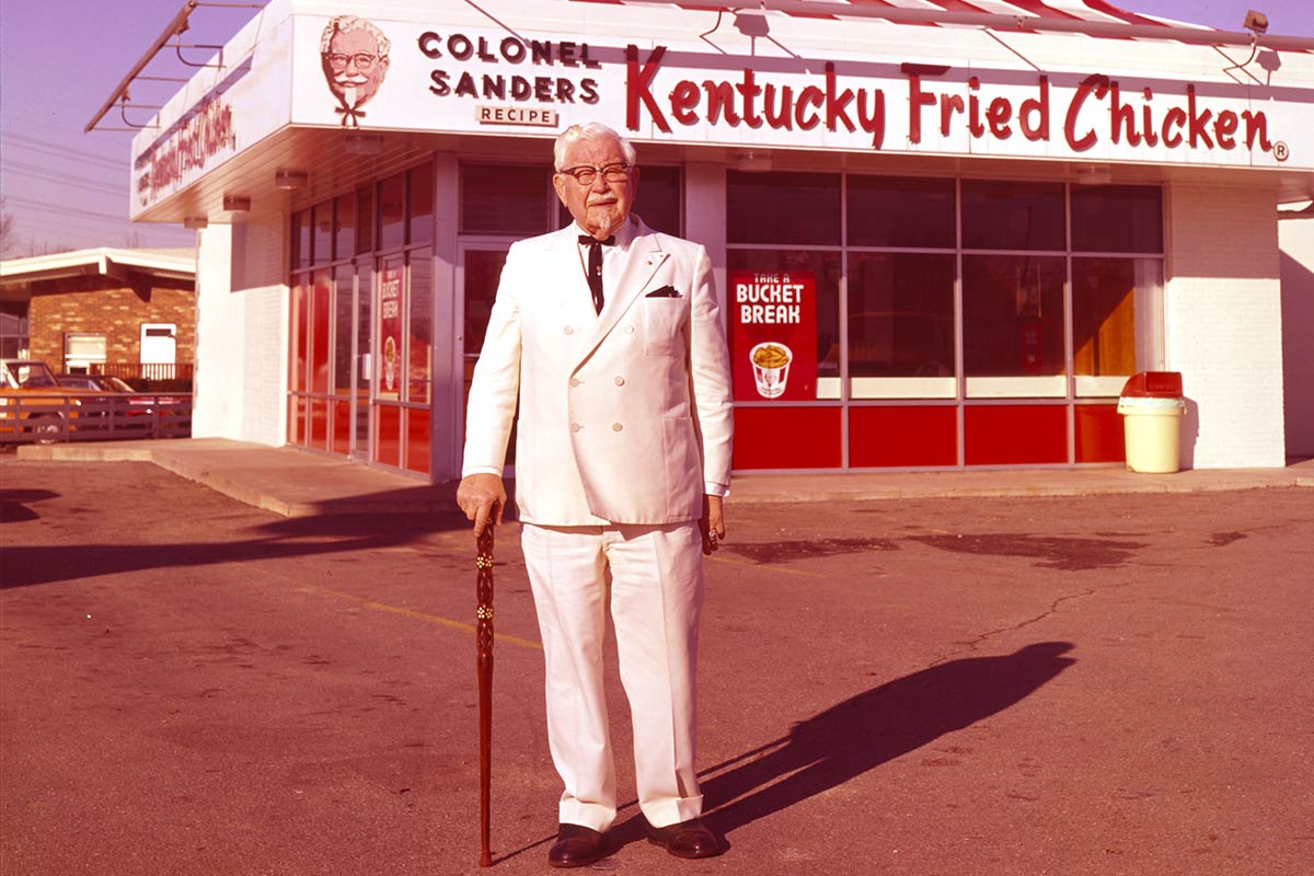 colonel-sanders-restaurant-visit.jpg