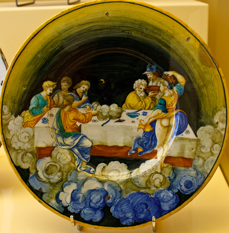 WLANL_-_MicheleLovesArt_-_Museum_Boijmans_Van_Beuningen_-_Istoriato_schotel,_de_maaltijd_der_Goden_op_de_Olympus.jpg
