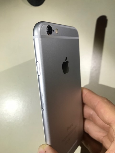 iphone4.jpg