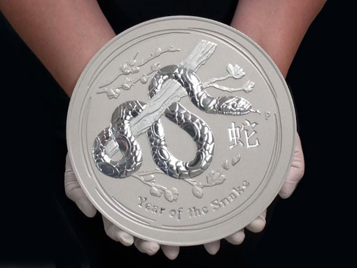 2013-lunar-silver-coin.jpg