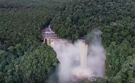 440px-Nokan_Nayan_Waterfall.jpg