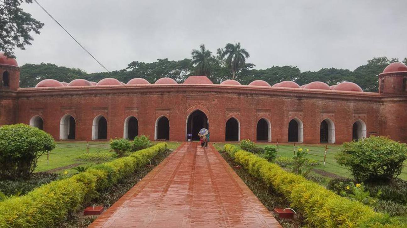 Sixty Dome Mosque Bangladesh 1.jpg