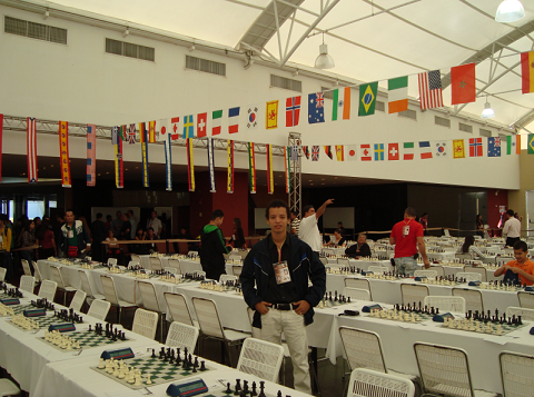 Listo para jugar y disfrutar del torneo de ajedrez.png