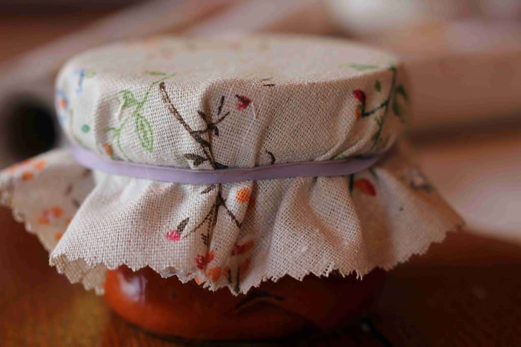 How to Decorate Jar Lids with Fabric - The Make Your Own Zone