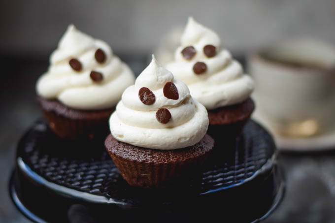 Ghostly Mocha Mint Chocolate Chip Cupcakes (3).jpg