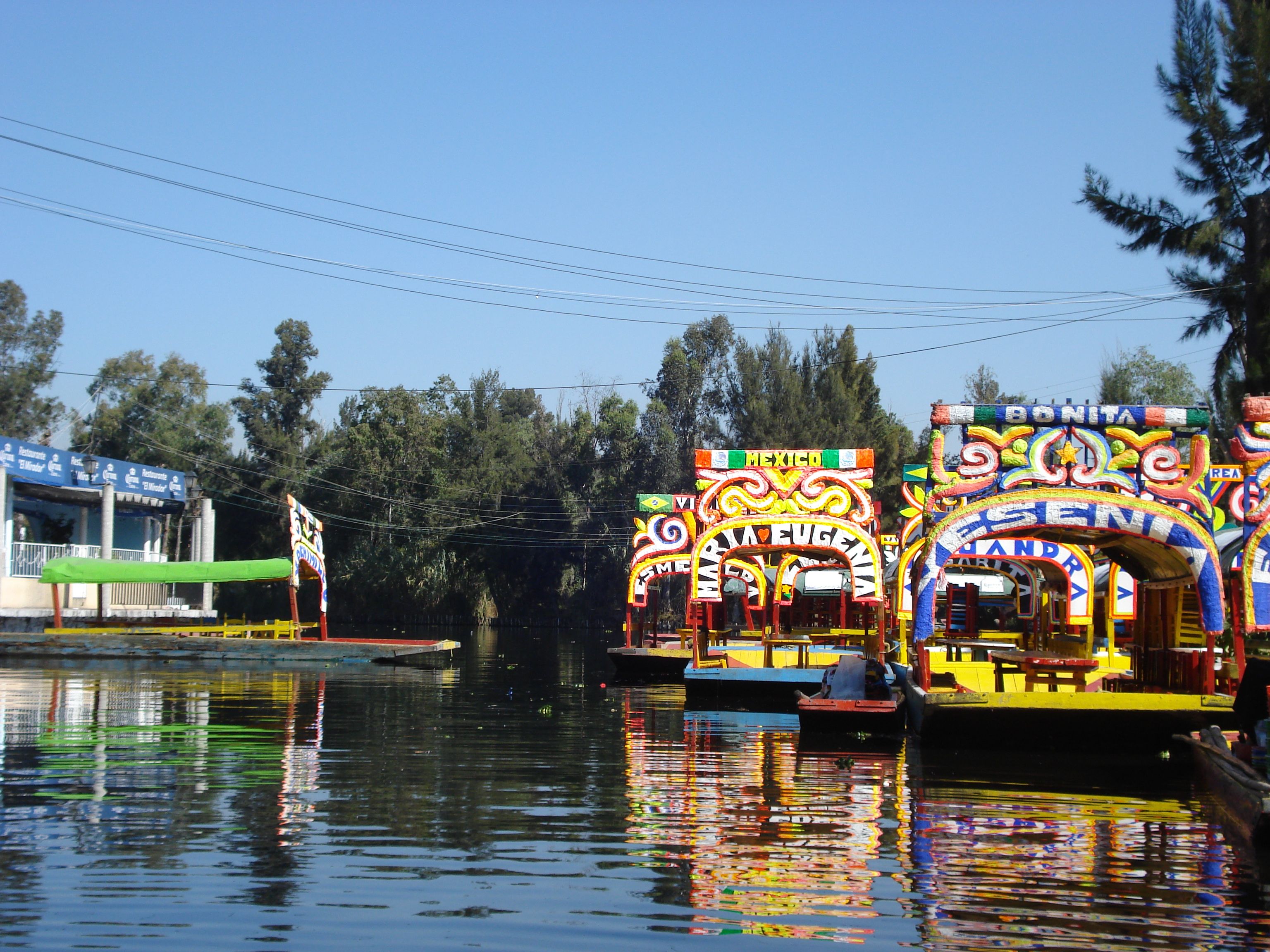 Day Tour1 - Xochimilco2.JPG