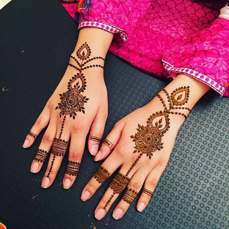 Karwa Chauth 2022: Here are some beautiful Mehndi designs to try this year  | PINKVILLA