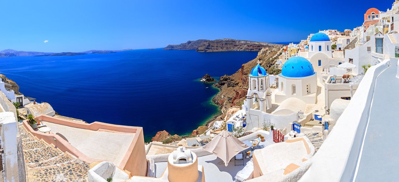 greece-santorini-beautiful-panorama-of-the-island-stock-photo-image-id-243047167-1422281933-KGmU.jpg