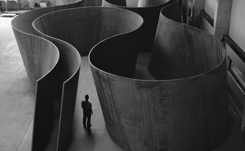 La-scultura-“travolgente”-di-Richard-Serra_adspazio.it_-850x525.jpg