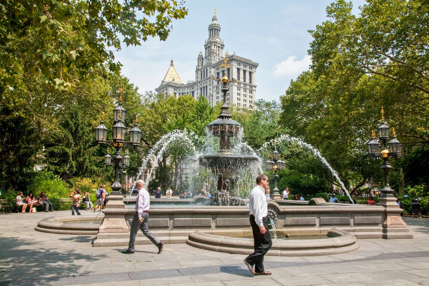 lunch-city-hall-park.jpg