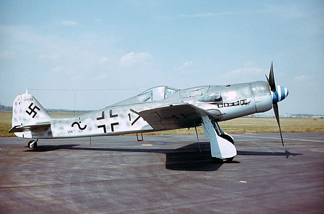 640px-Fw_190_D-9_Silhouette.jpg