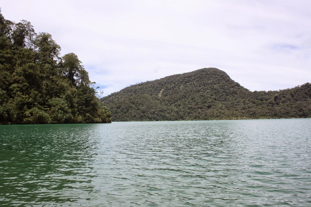 danau-laut-tinggal-sumatera-barat.jpg