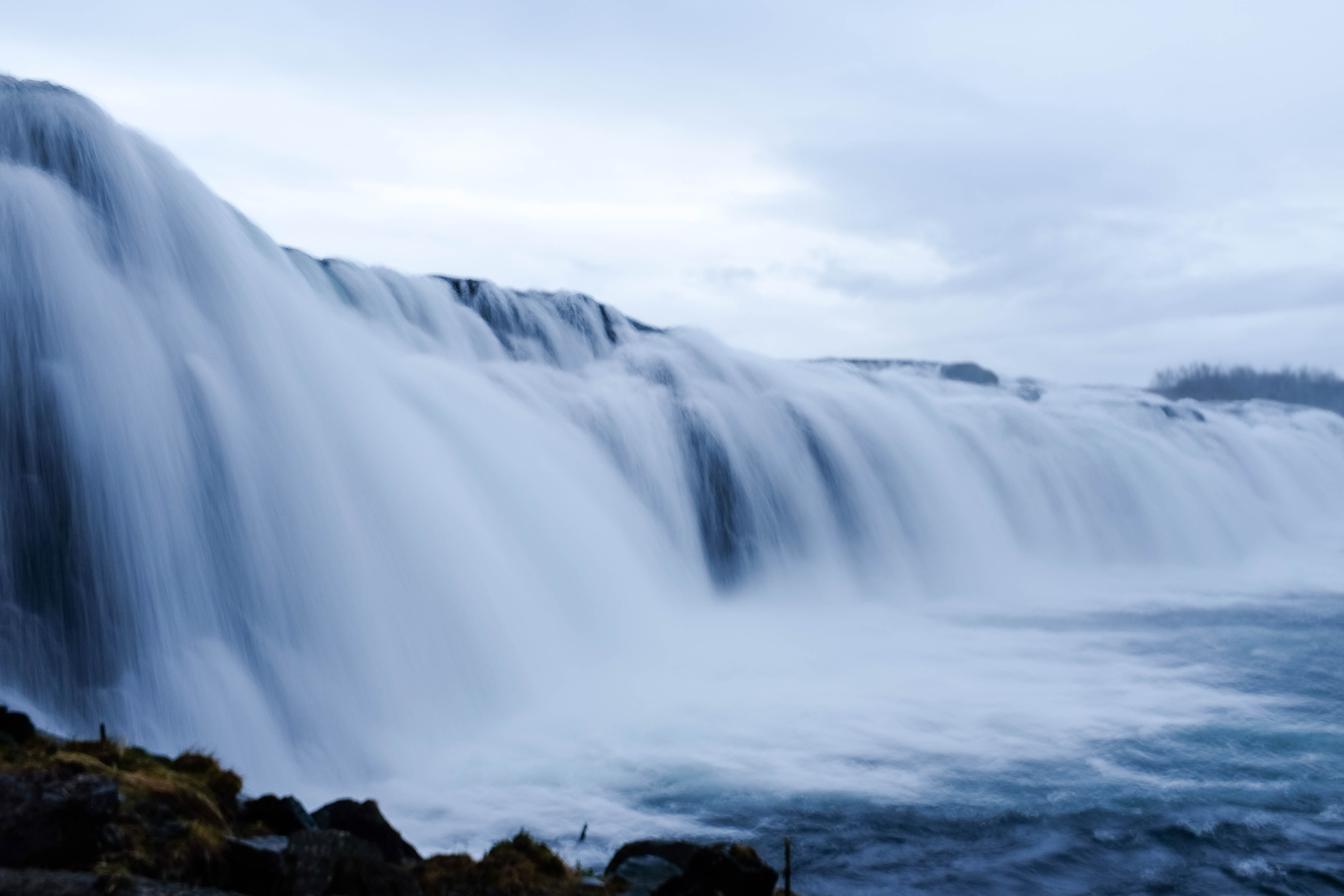 7-waterfalls-to-see-in-iceland-14.jpg
