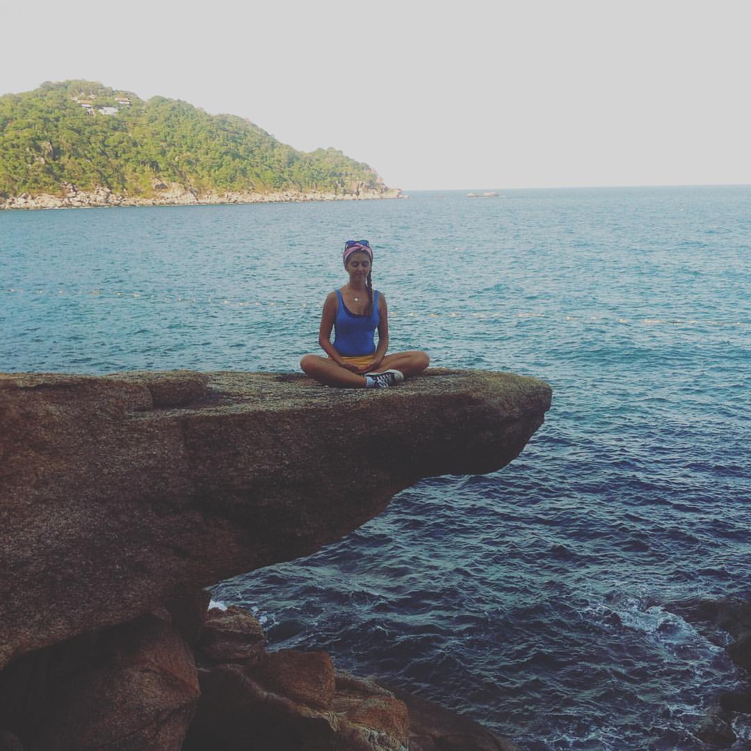 rock-meditation-amanda-travels.jpg