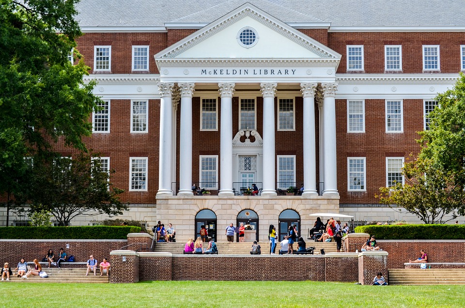 university-2704306_960_720.jpg